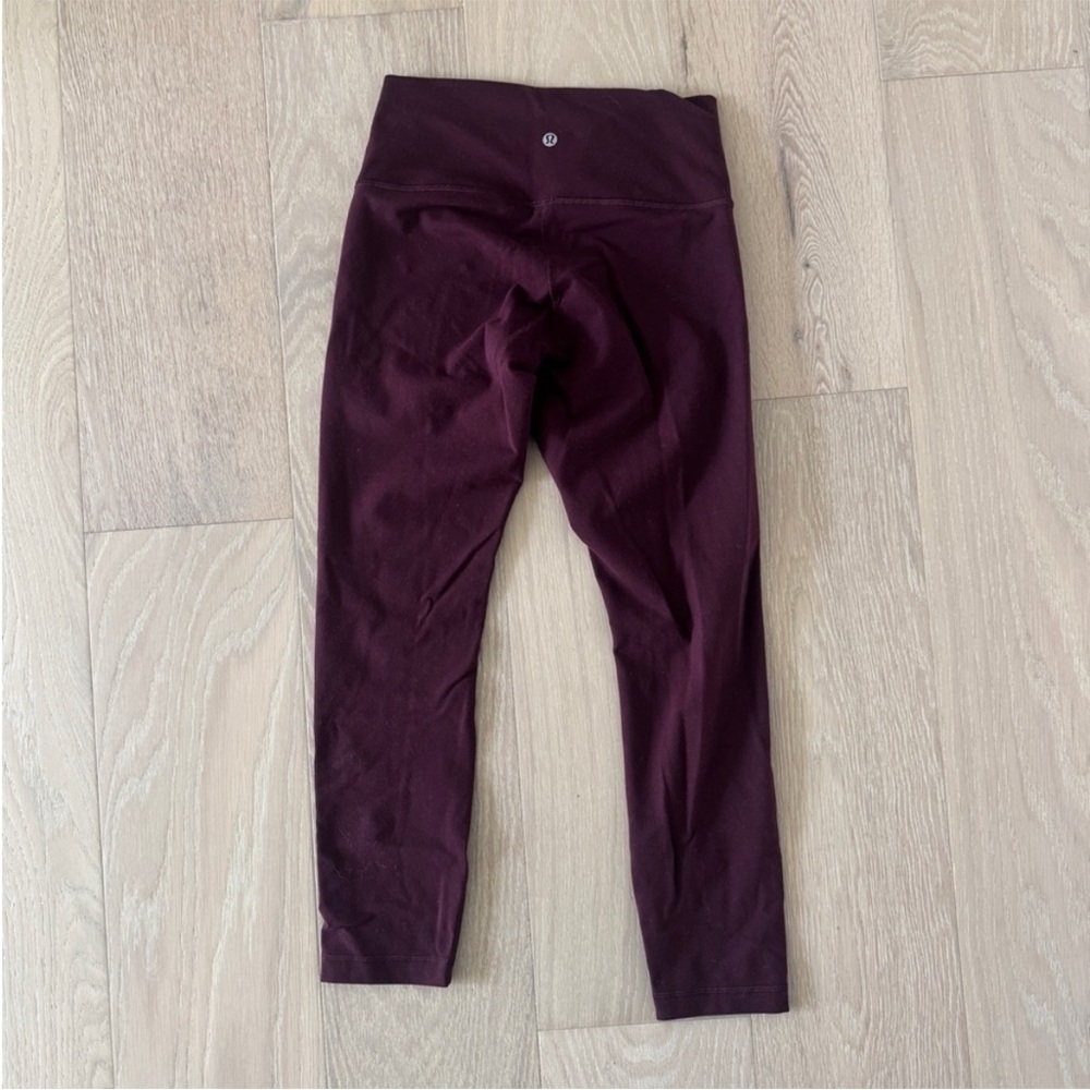 lululemon great condition maroon leggings